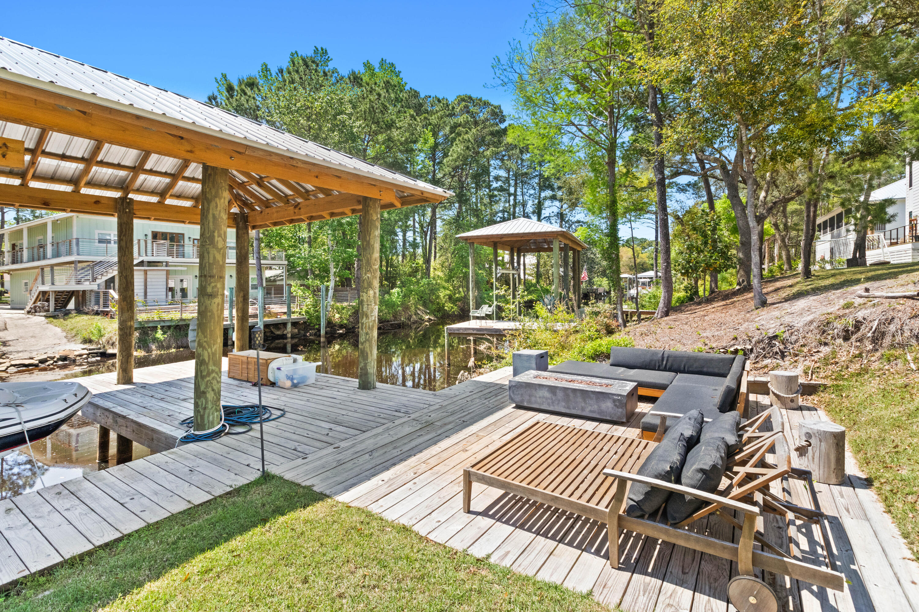DAUGHETTES AMENDED - Residential