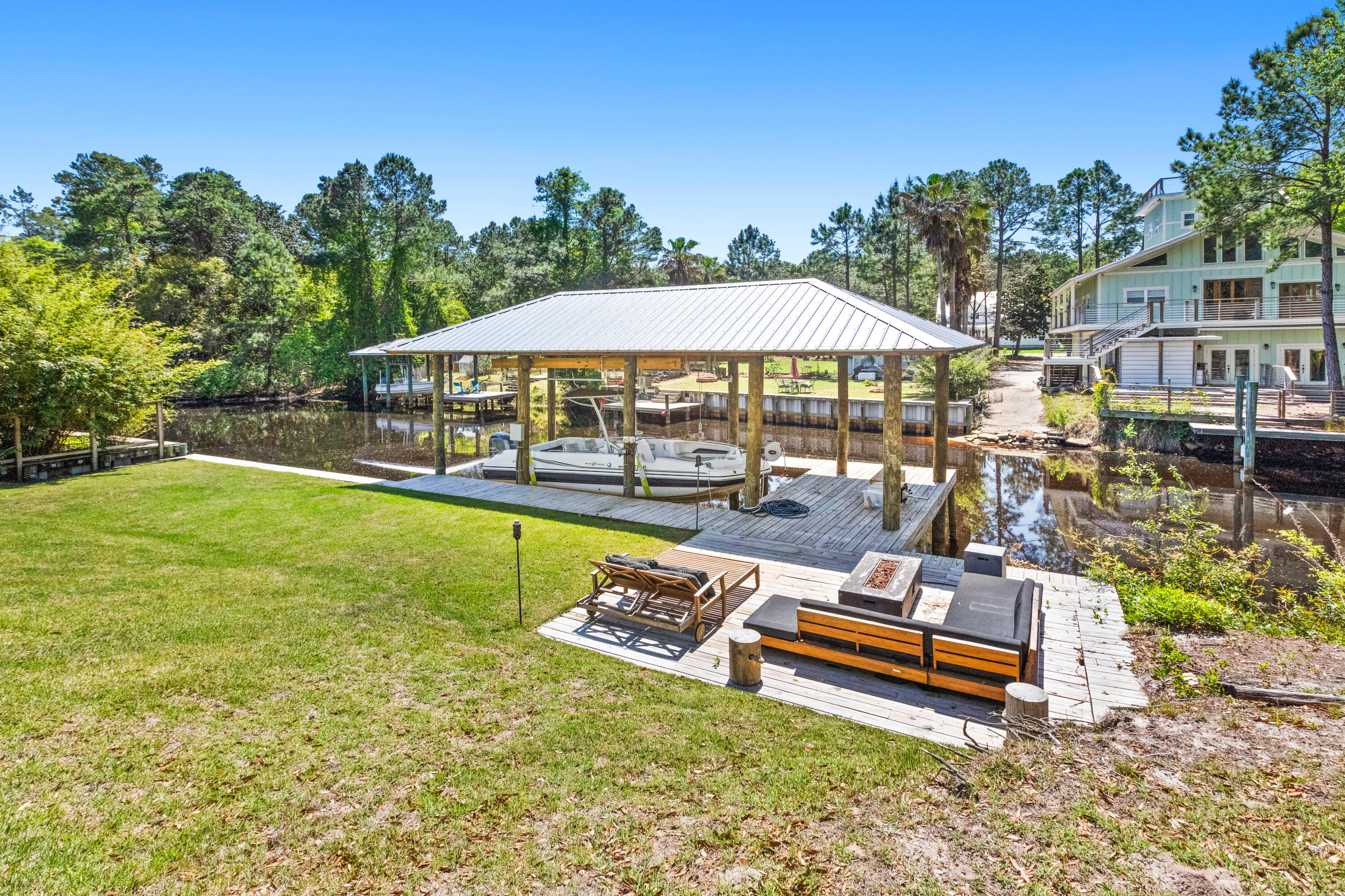 DAUGHETTES AMENDED - Residential