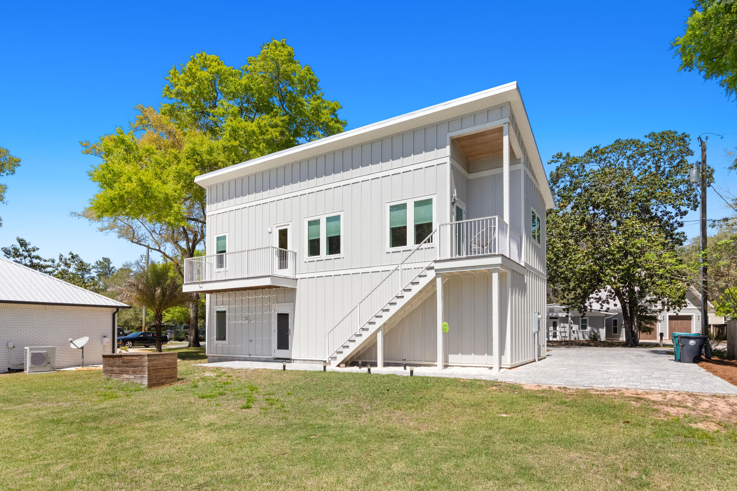 DAUGHETTES AMENDED - Residential