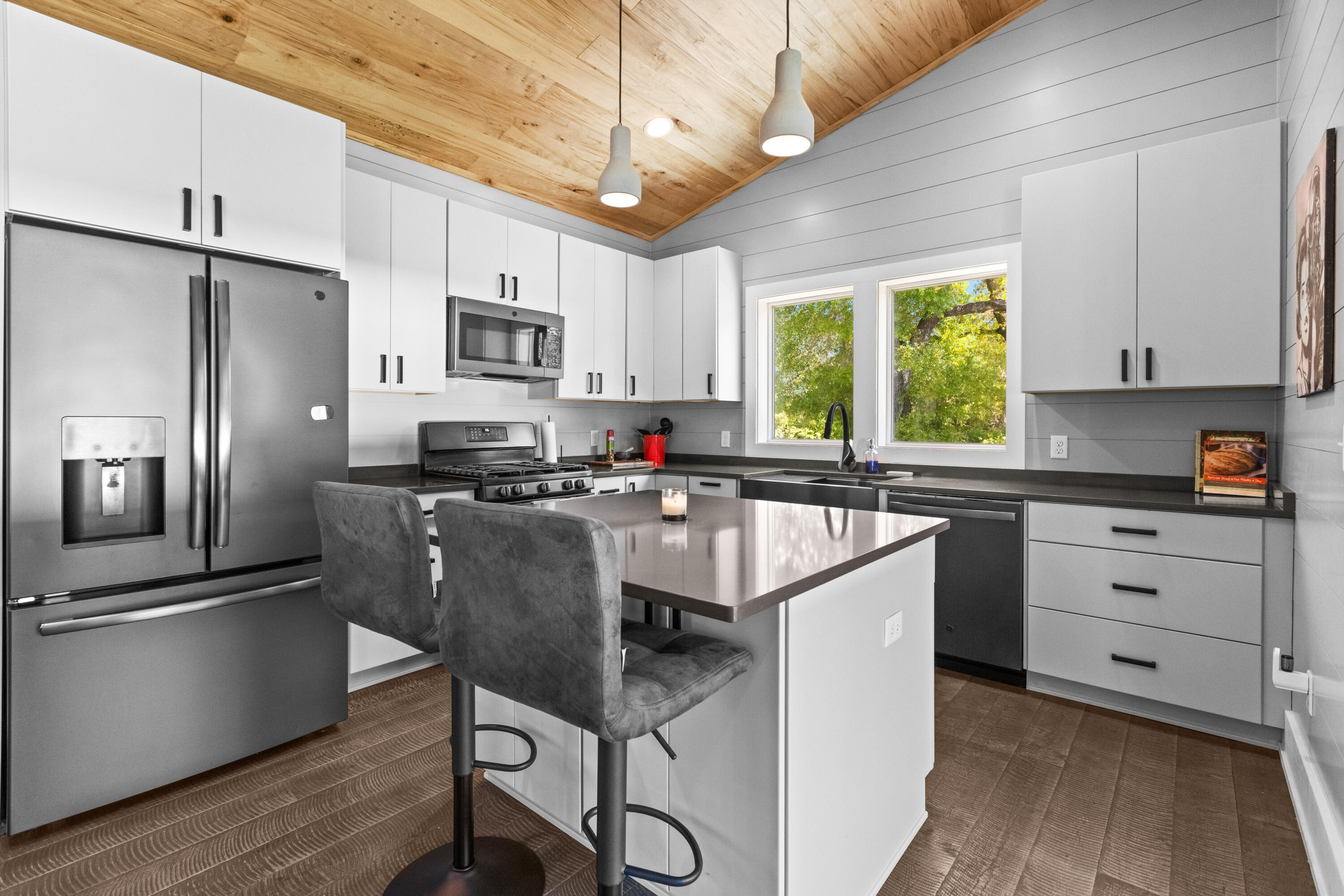 DAUGHETTES AMENDED - Residential