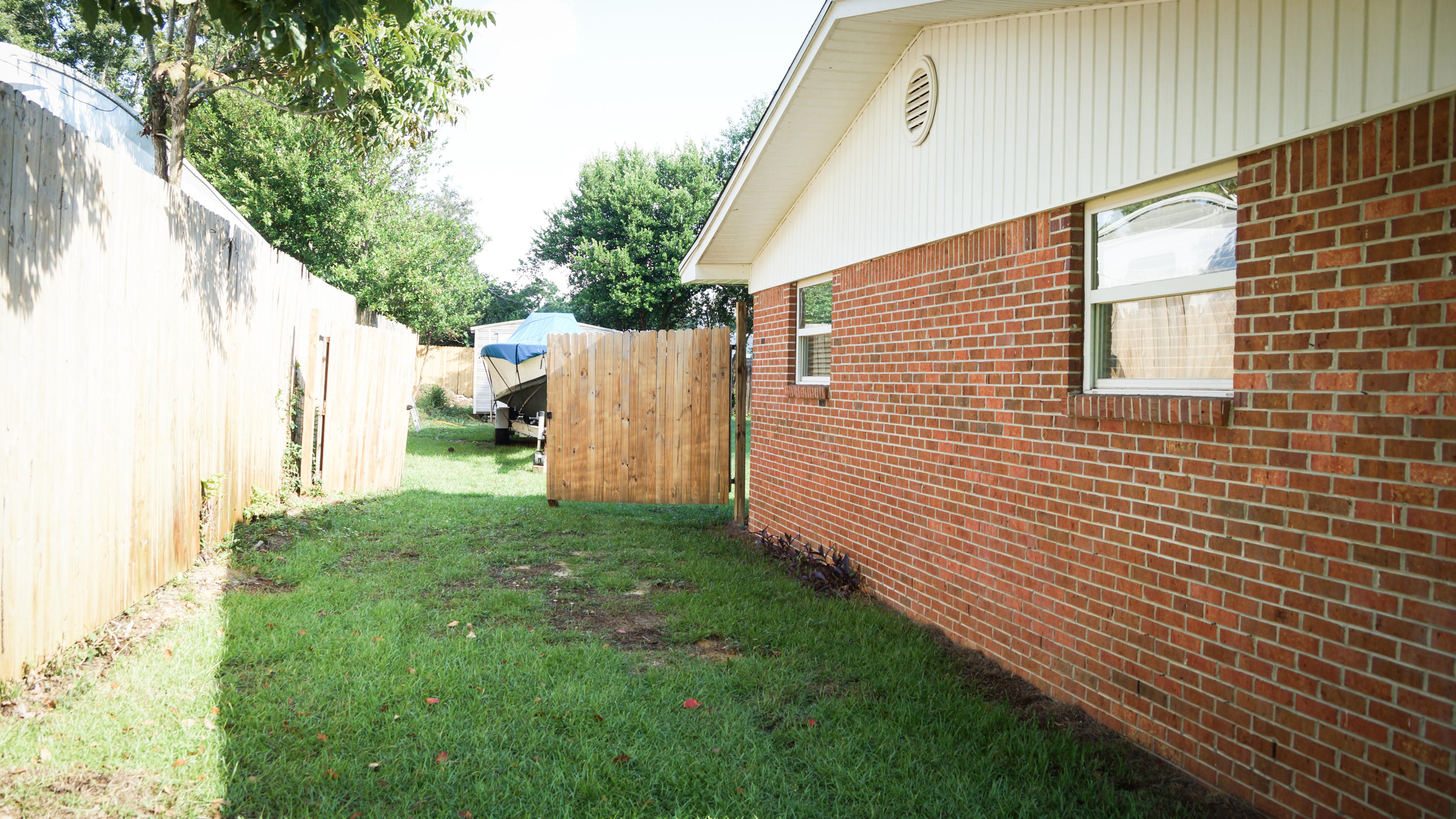 Poquito Bayou - Residential