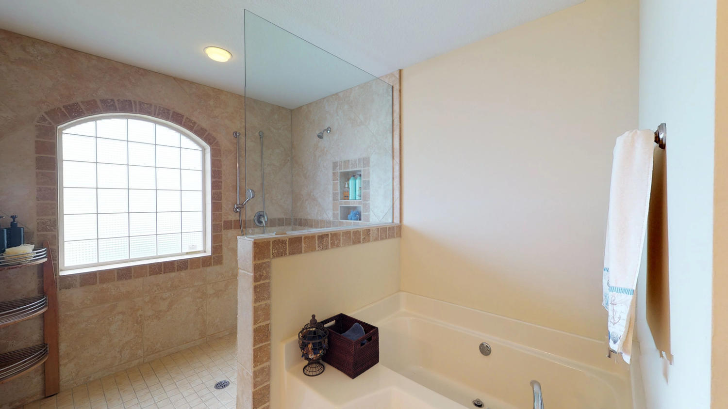 THE MEADOWS - Residential