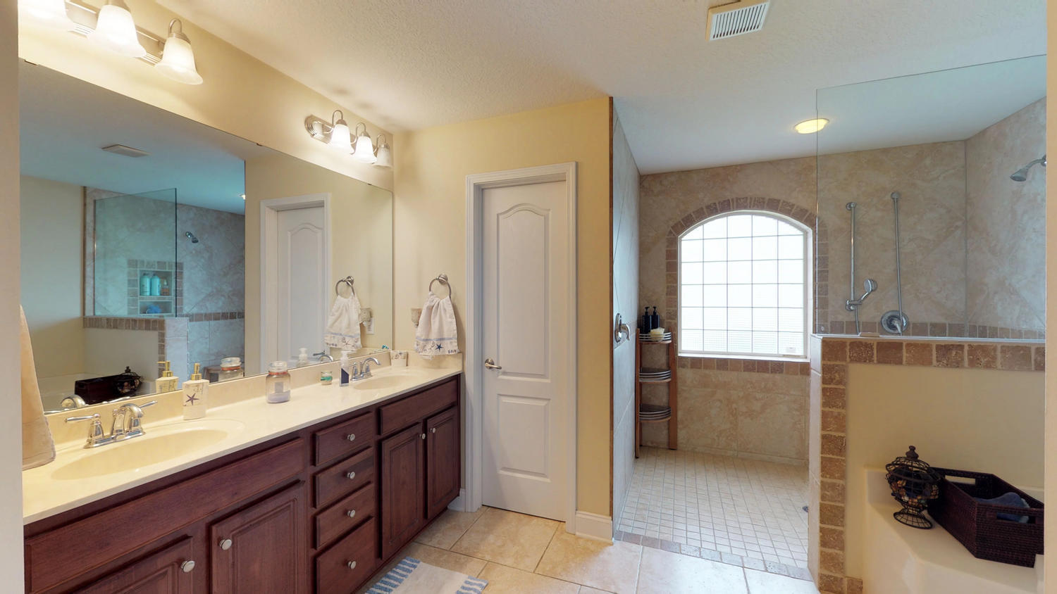 THE MEADOWS - Residential