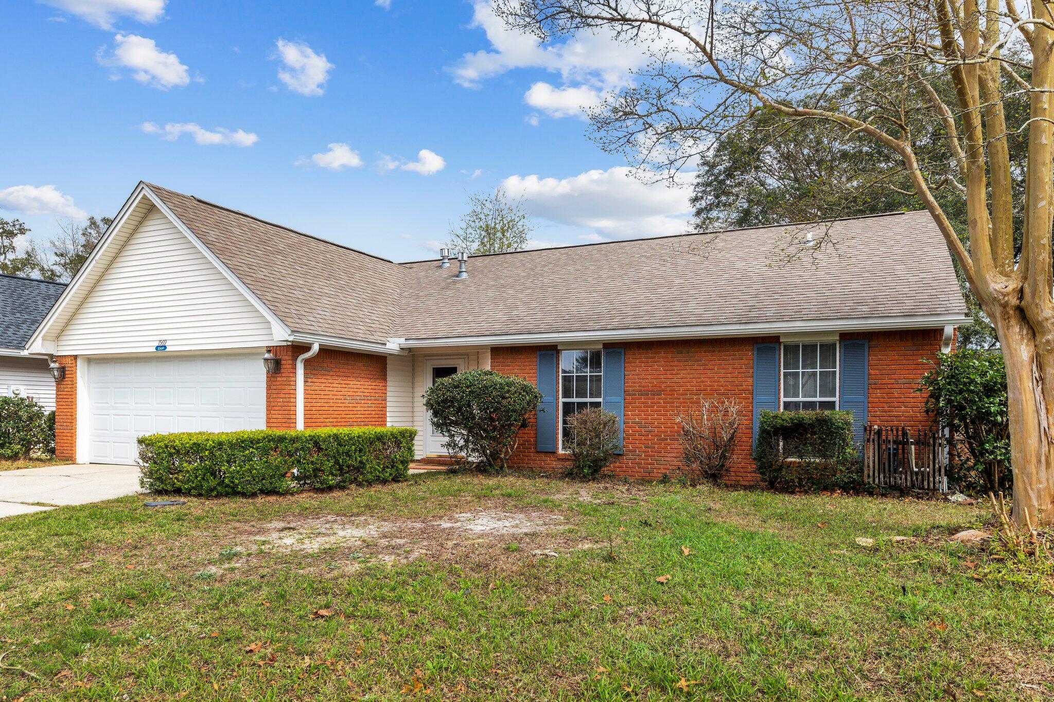 BLUE PINE VILLAGE PH 3 - Residential Lease