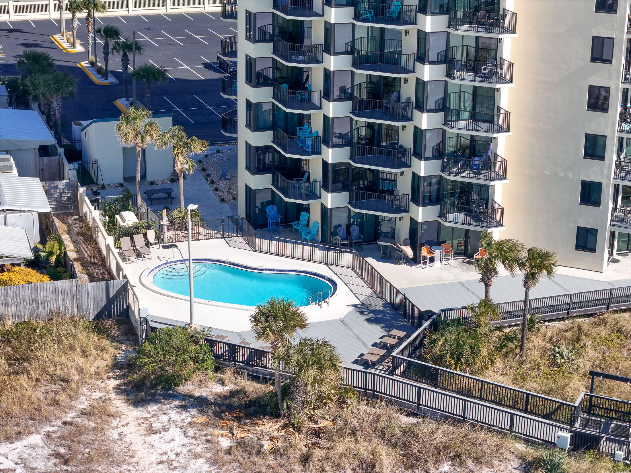 SUNBIRD CONDO - Residential