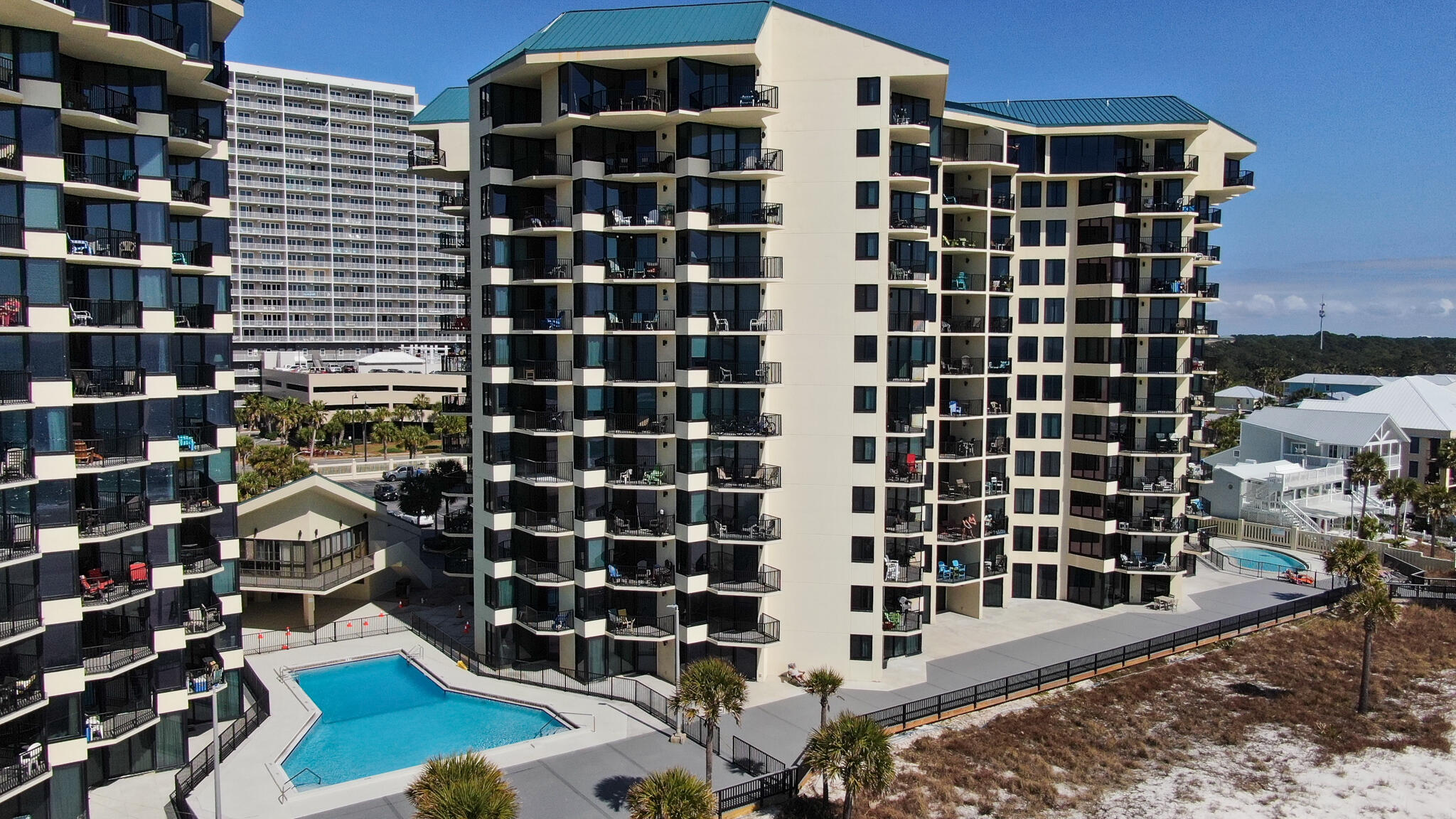 SUNBIRD CONDO - Residential