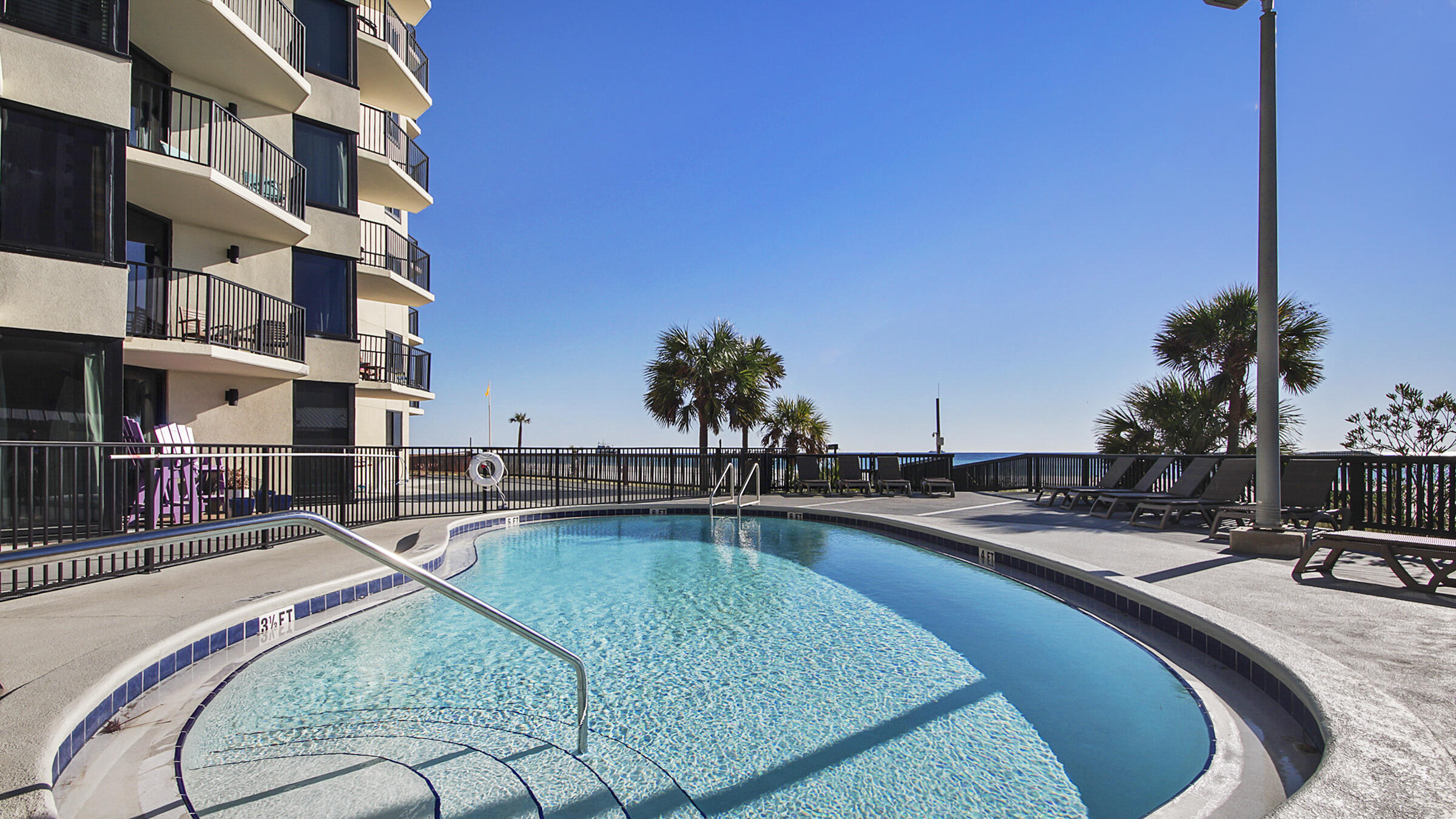 SUNBIRD CONDO - Residential