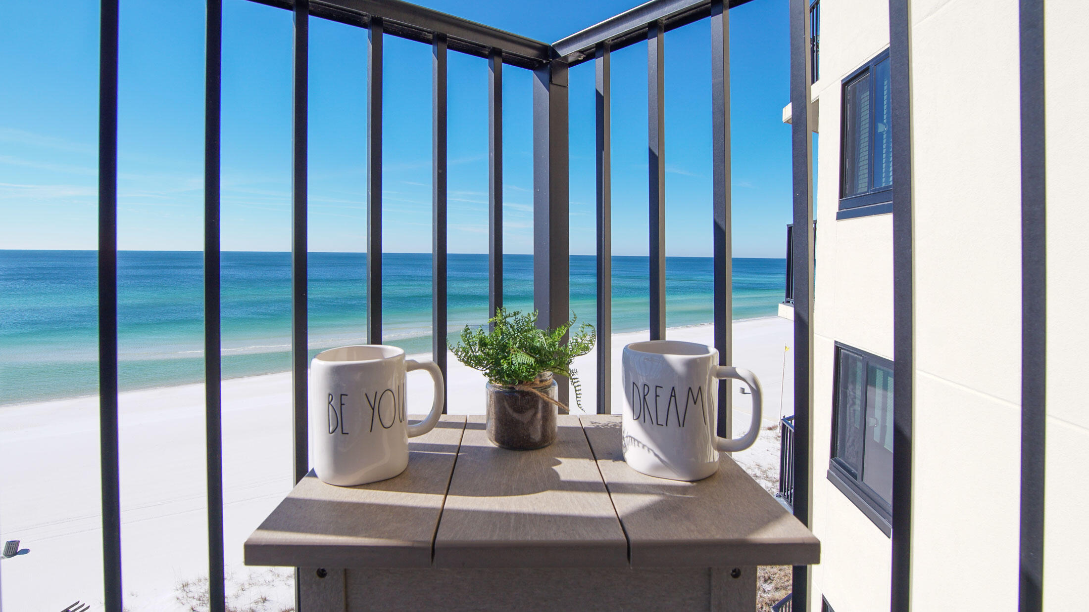 SUNBIRD CONDO - Residential