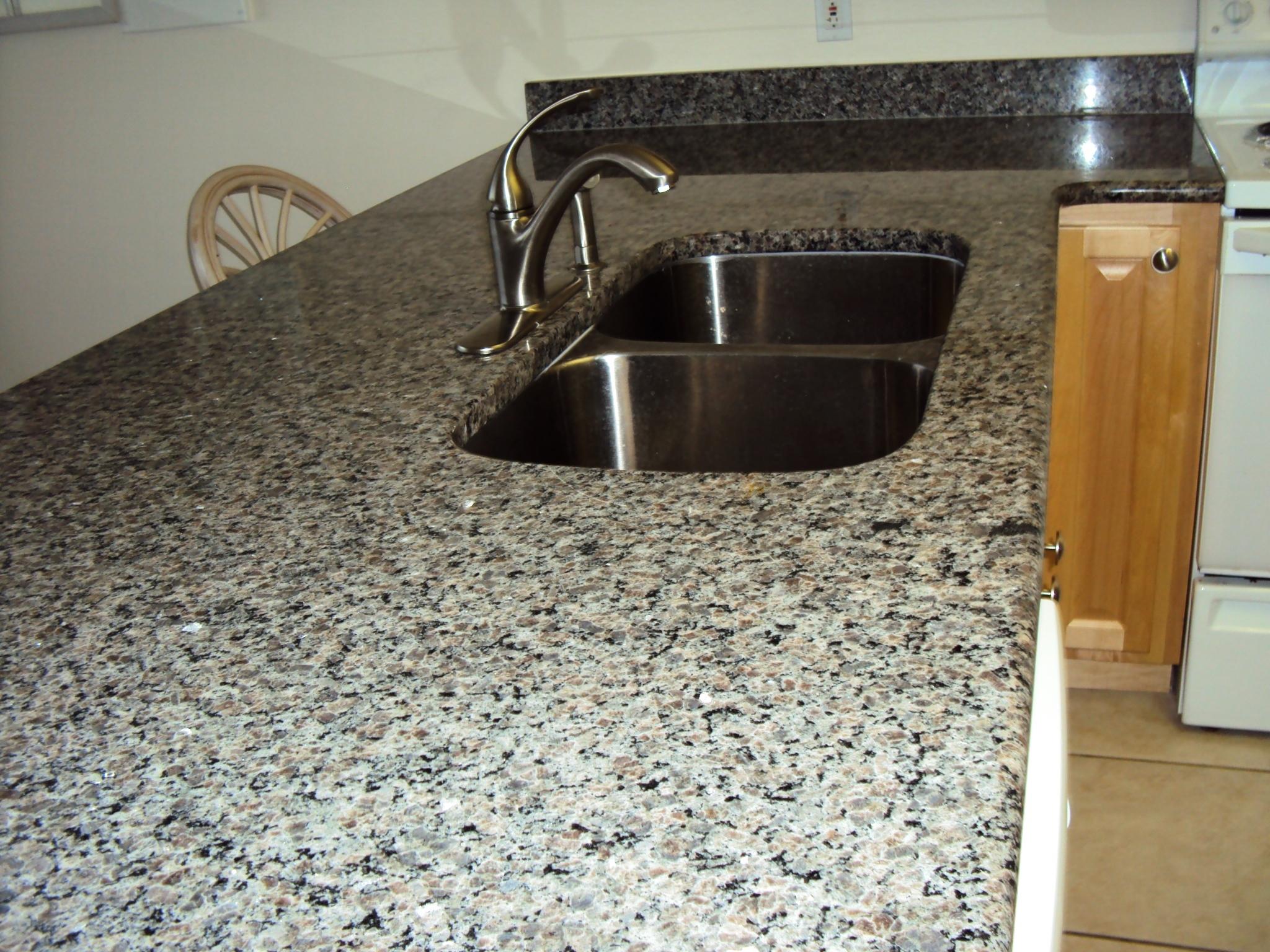 EMERALD TOWERS WEST CONDO - Residential