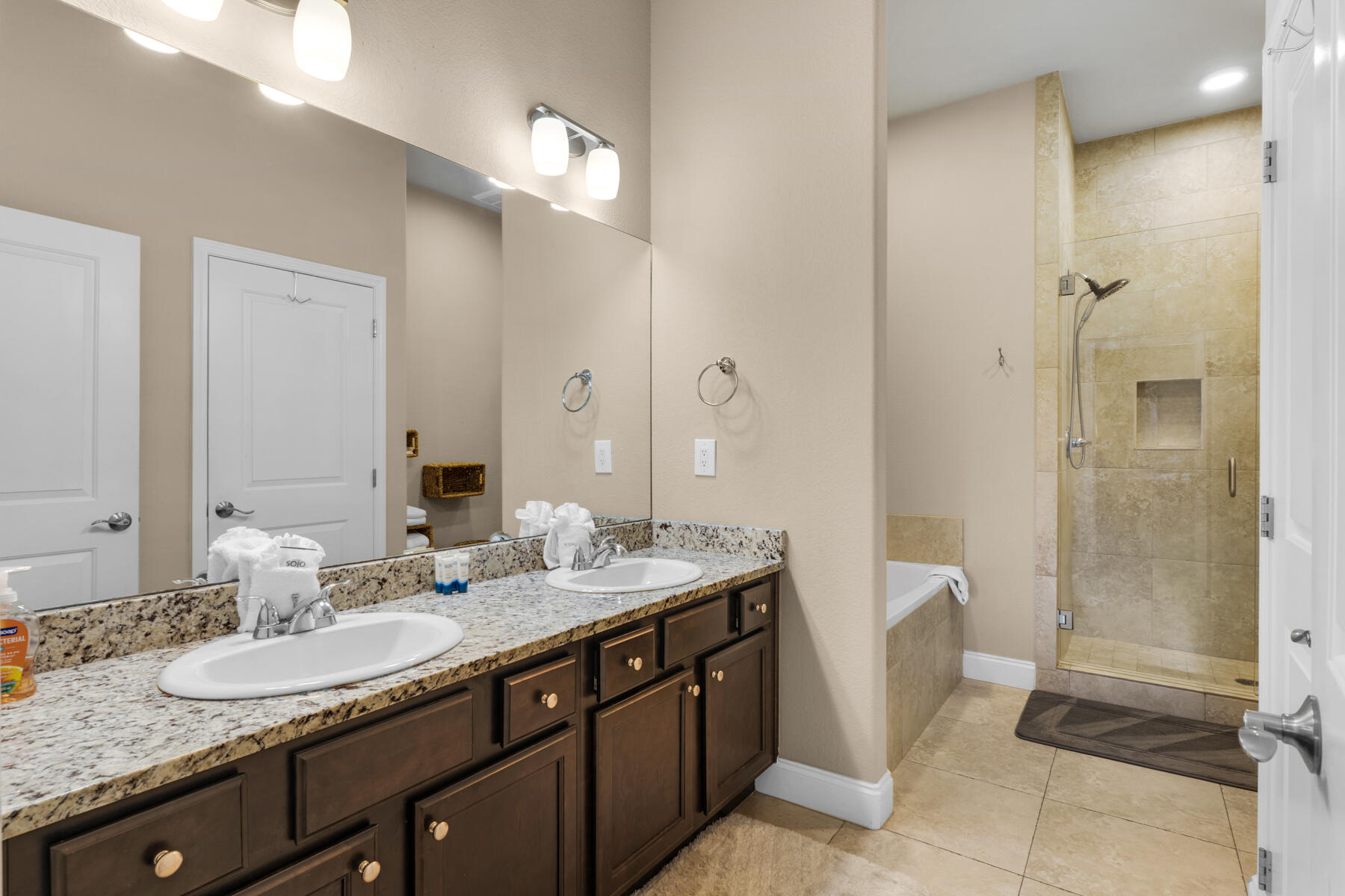 Alerio Condominiums - Residential