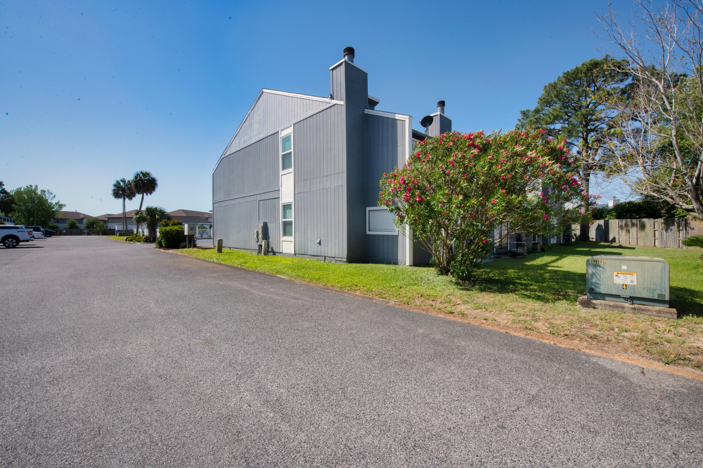 DESTIN RACQUET CLUB T/H - Residential