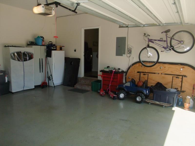 ROLLING RIDGE - Residential