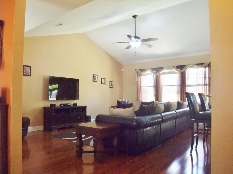 ROLLING RIDGE - Residential