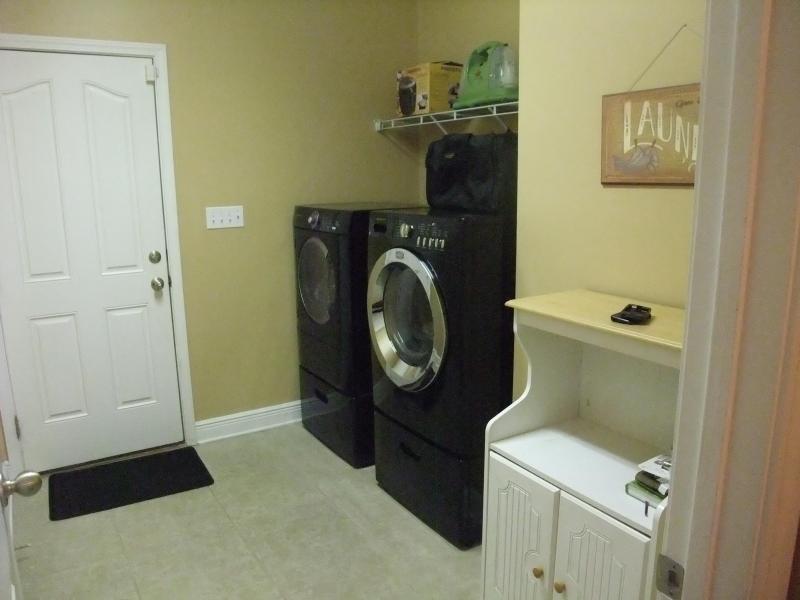 ROLLING RIDGE - Residential