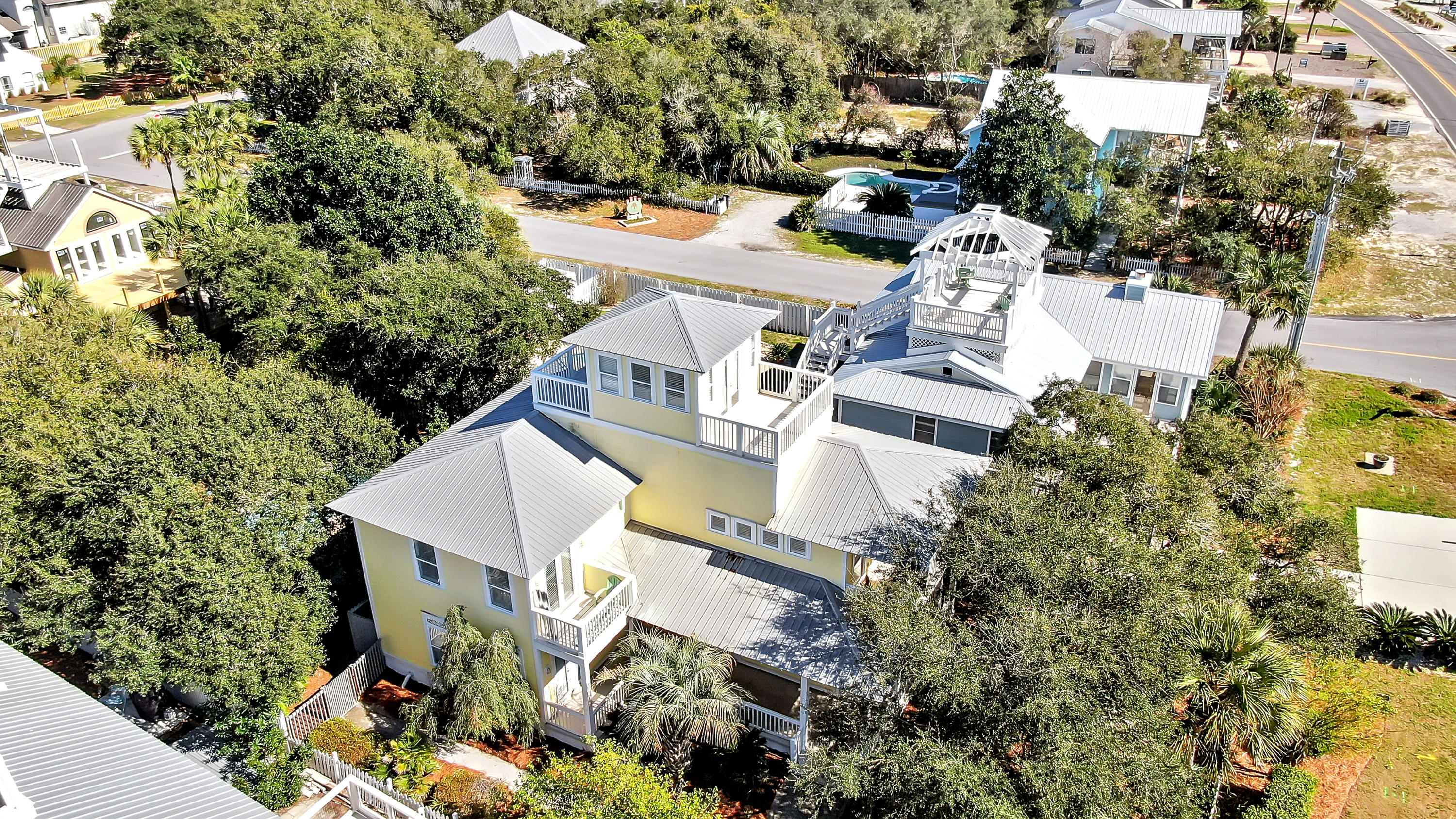 GULF LAKE BEACHES ESTATES - Residential