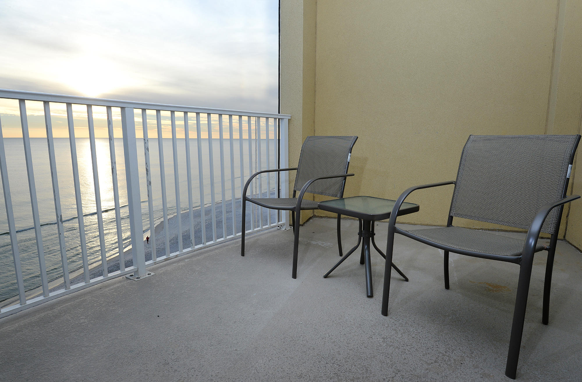 EMERALD ISLE - Residential