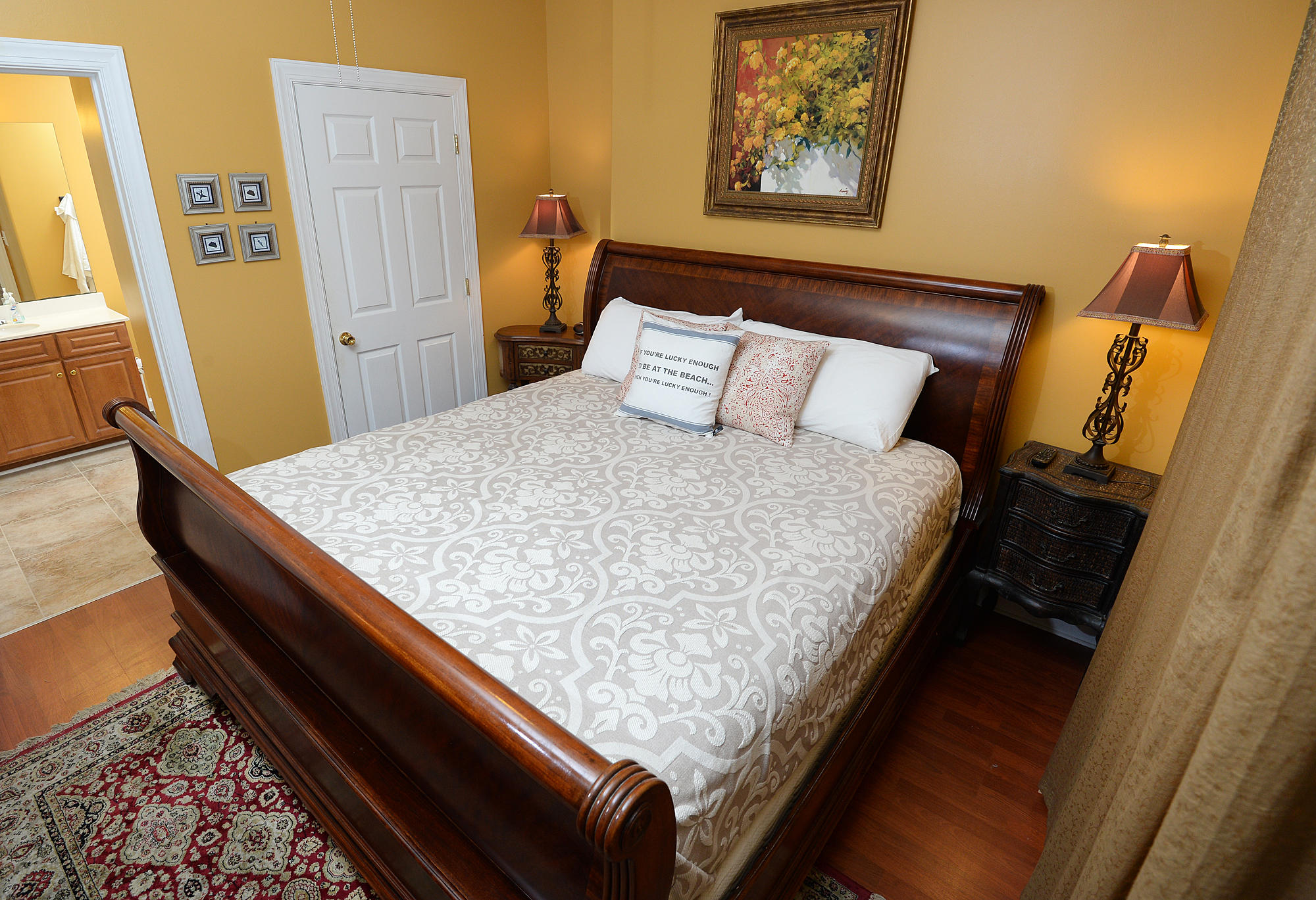 EMERALD ISLE - Residential