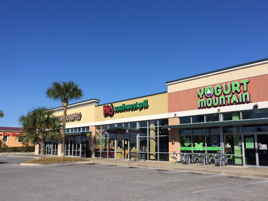 985 Palms Station is an outparcel development of the Winn Dixie shopping center. This suite was the former McAlister's Deli location. It contains 3600 SF plus a covered exterior patio. The front of the restaurant is an open floor plan with a walk-up counter to order. The kitchen area is large providing a walk-in cooler/freezer, former punch thru of Hood system and lots of space for prep and service. There is tremendous amounts of signage available above the storefront, on the monument and on the digital signage. Come join the synergy in this neighborhood. Tenant mix contains Fuji Japanese Buffet, Moe's SW Grill, Yogurt Mountain, Ciao Italian Bistro, Target, Winn Dixie, Anytime Fitness and many others.