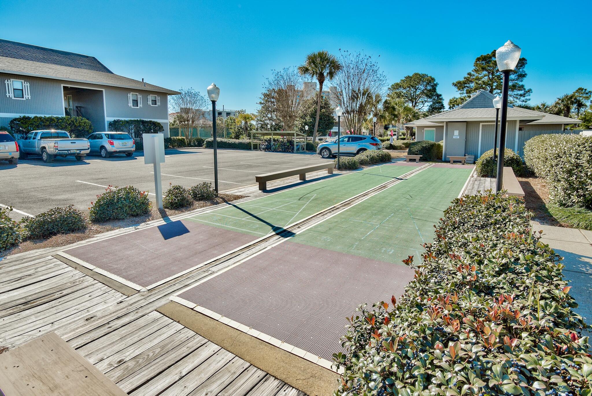 BEACHWOOD VILLAS CONDO Phase 1 - Residential