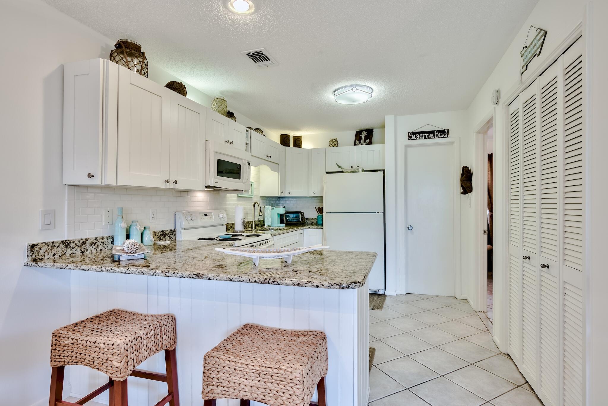 BEACHWOOD VILLAS CONDO Phase 1 - Residential