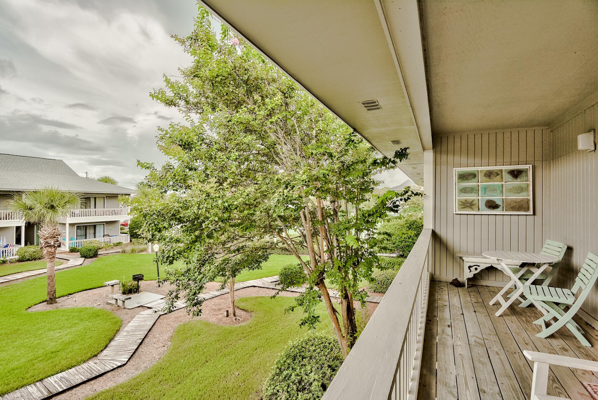 BEACHWOOD VILLAS CONDO Phase 1 - Residential