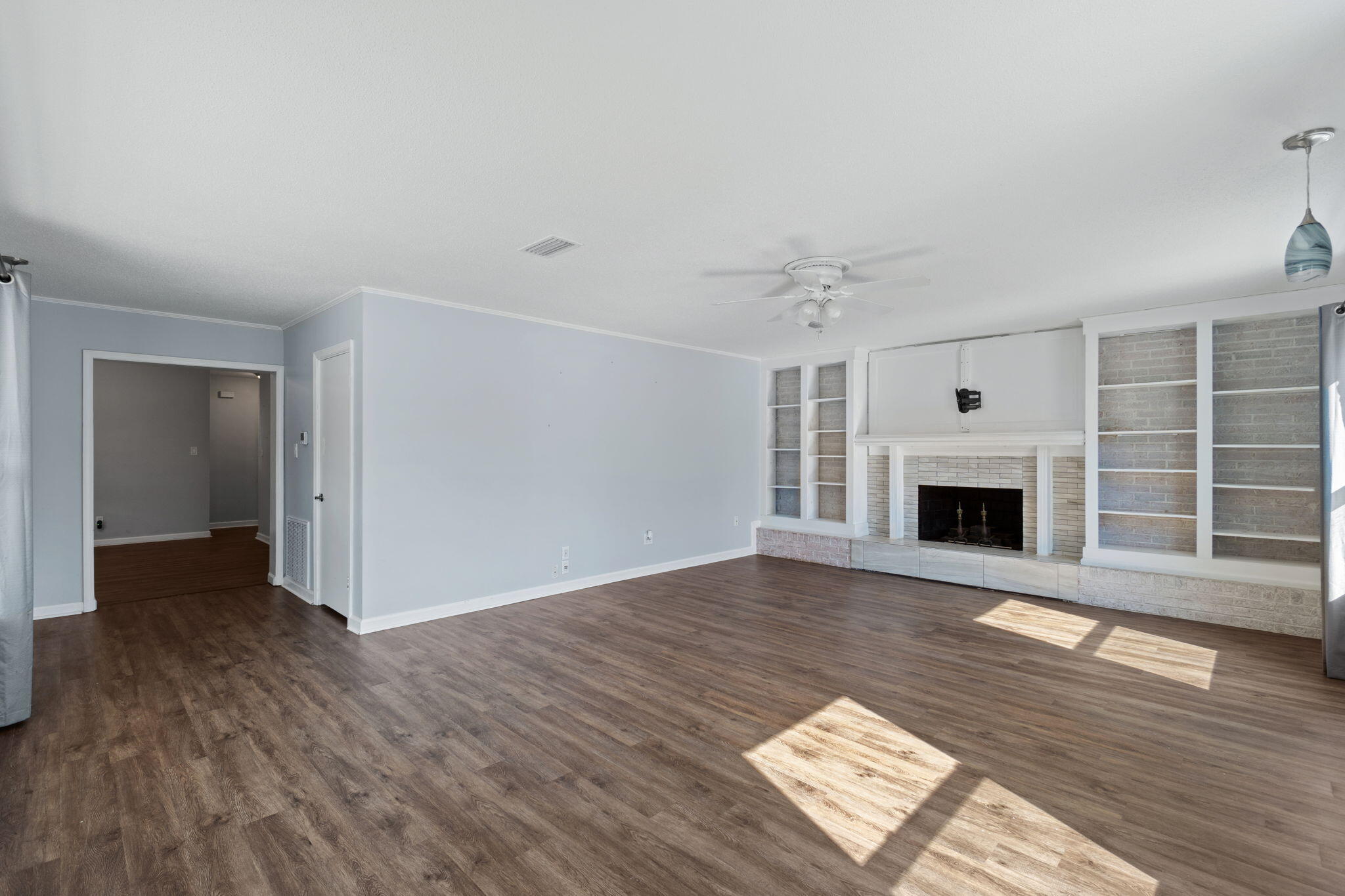 OAK TREE PARK - Residential