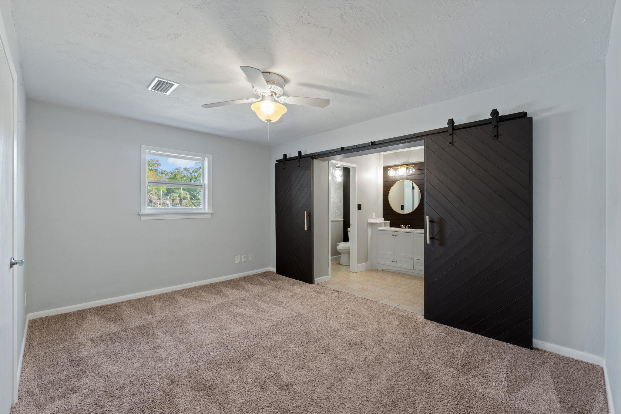 OAK TREE PARK - Residential