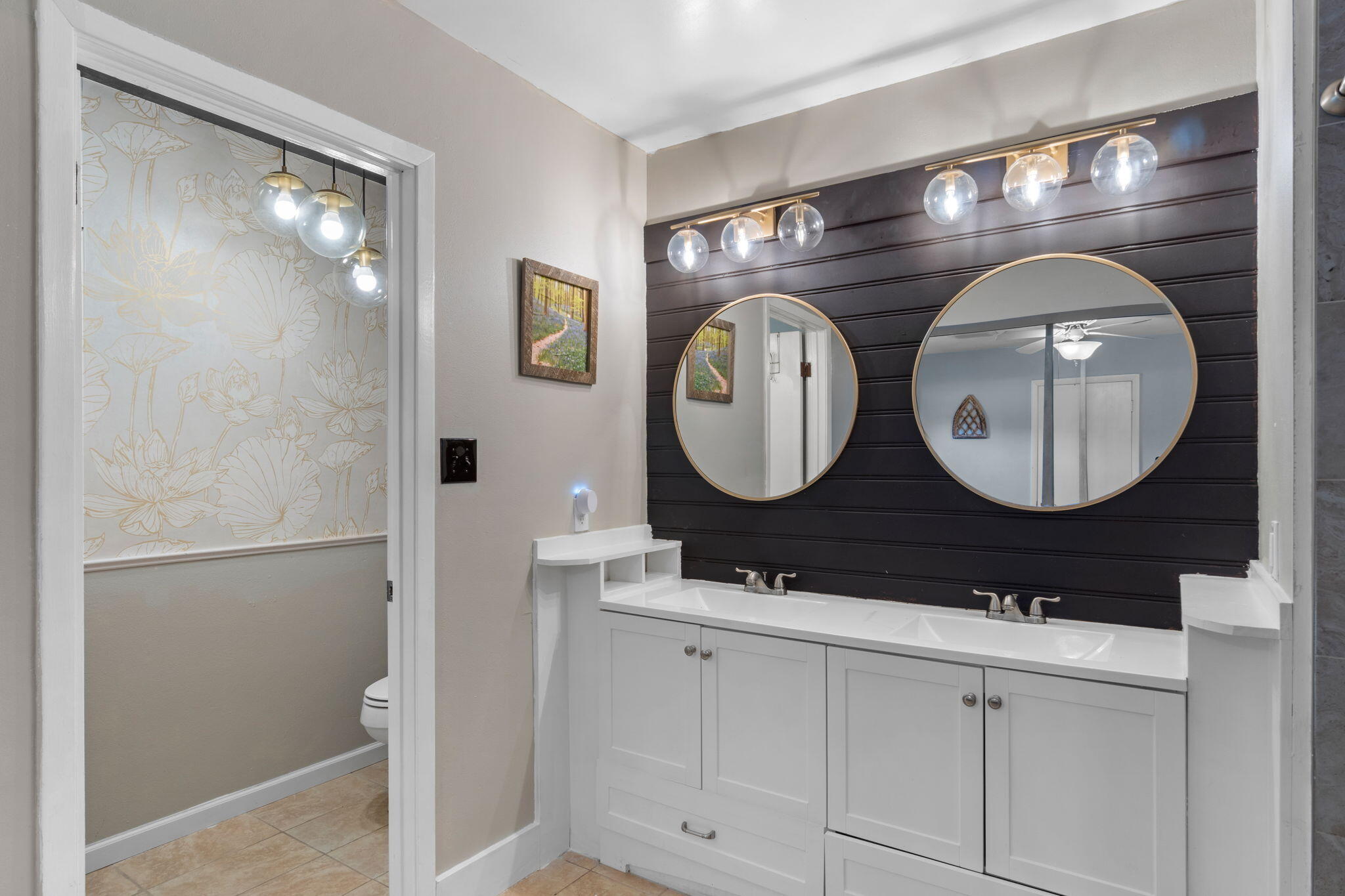 OAK TREE PARK - Residential