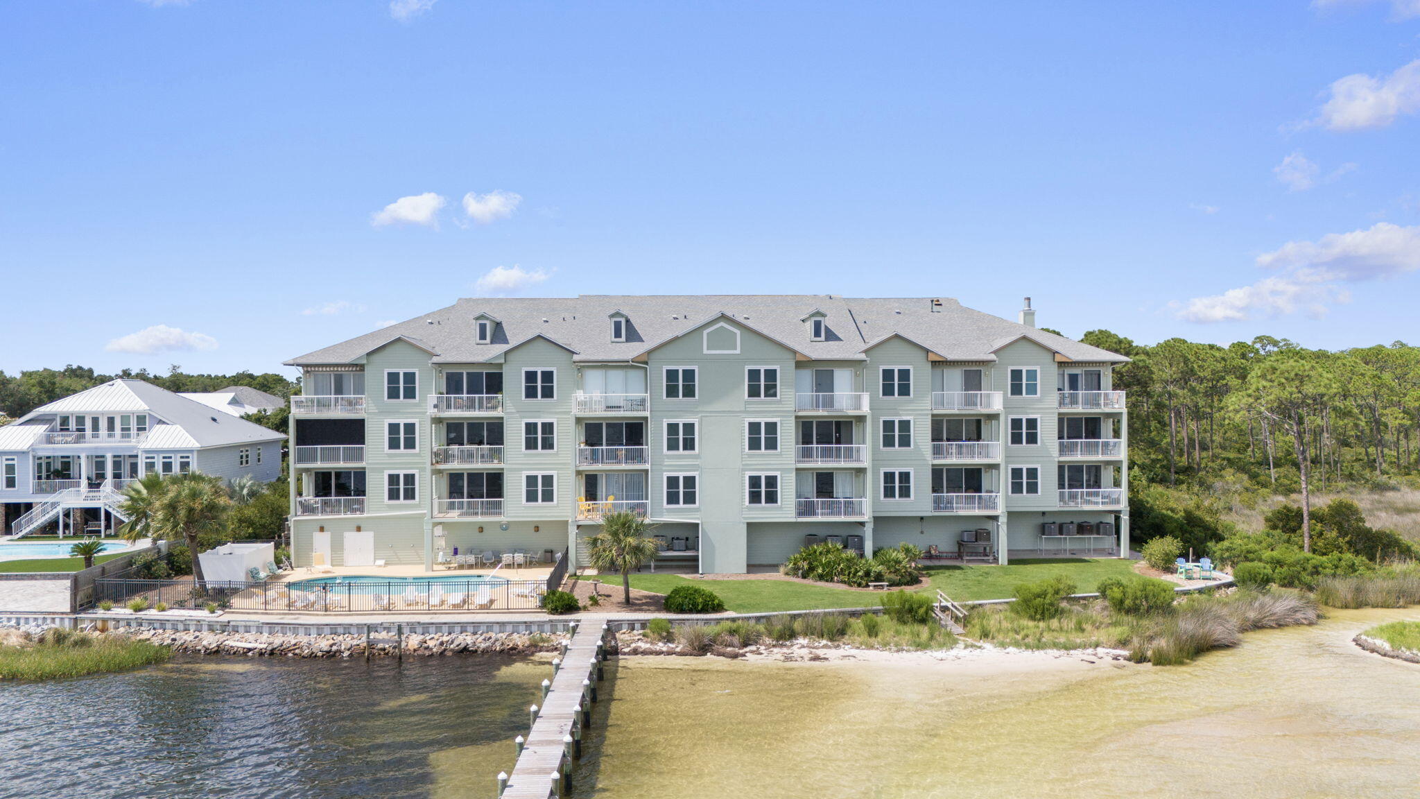 LAGUNA POINTE - Residential