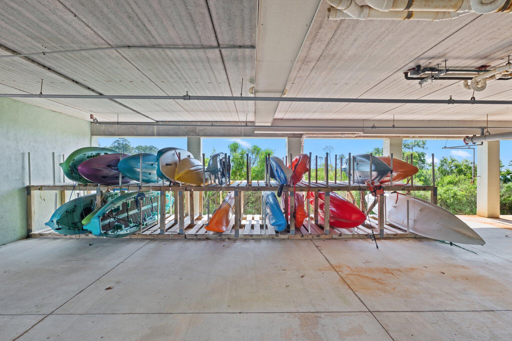 LAGUNA POINTE - Residential