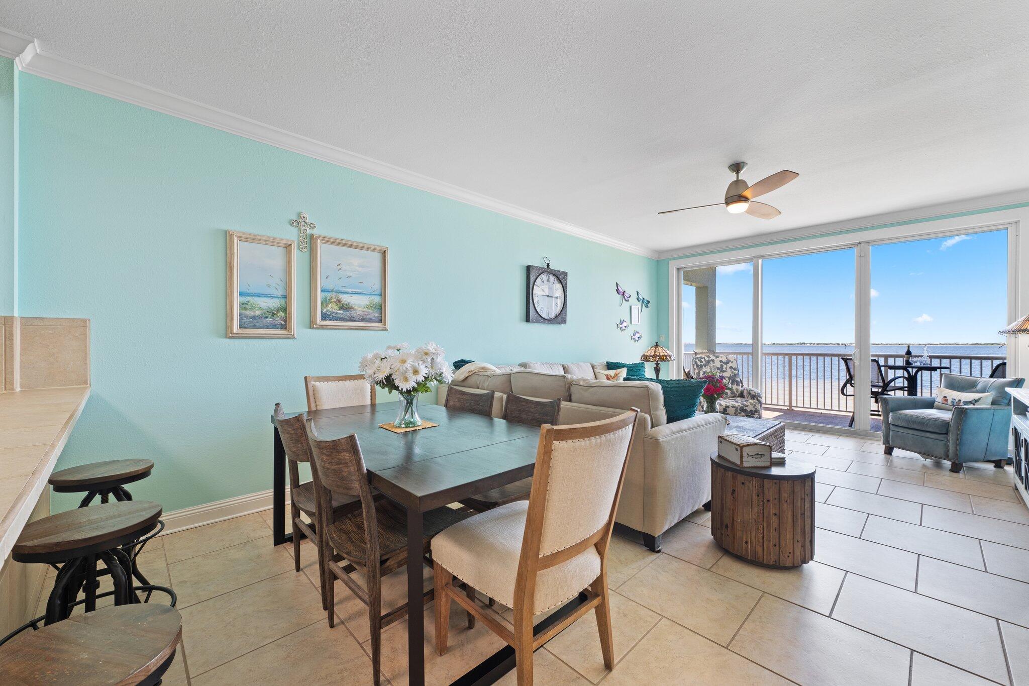 LAGUNA POINTE - Residential
