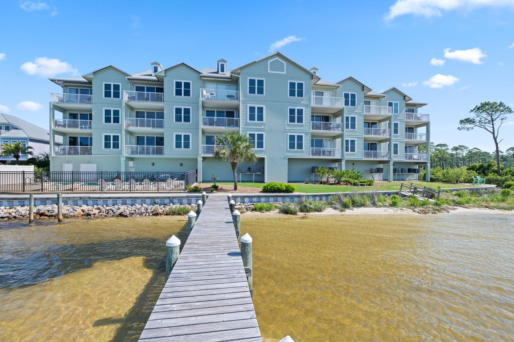 LAGUNA POINTE - Residential