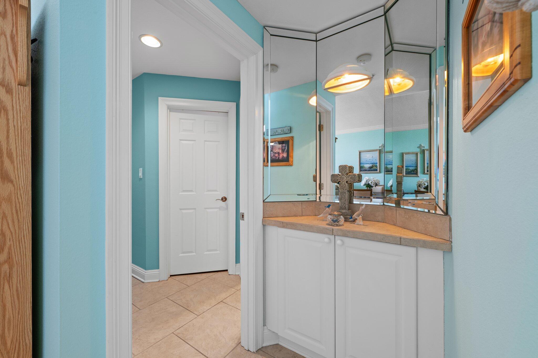 LAGUNA POINTE - Residential