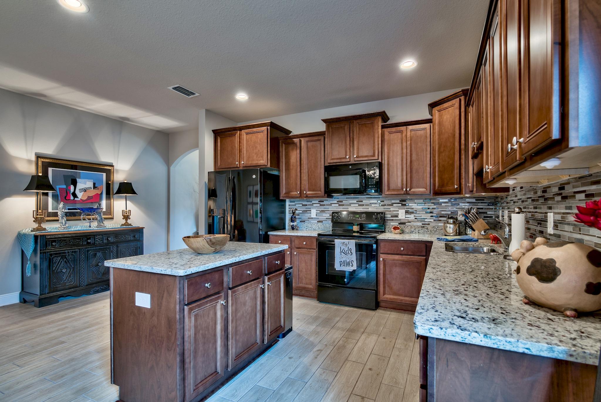 HAMMOCK BAY - Residential