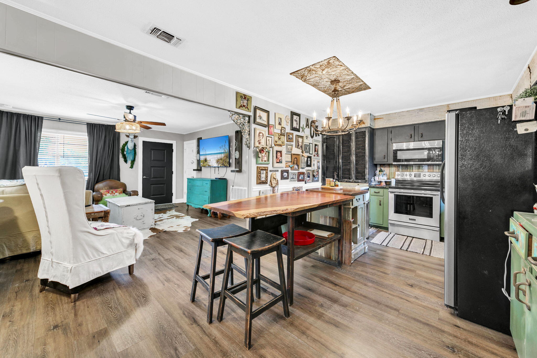 PARADISE UNREC - Residential