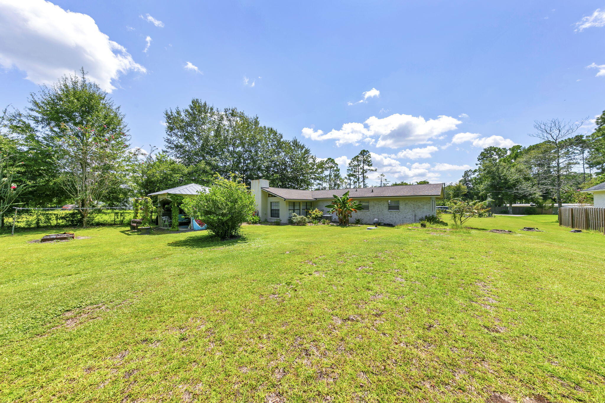 PARADISE UNREC - Residential