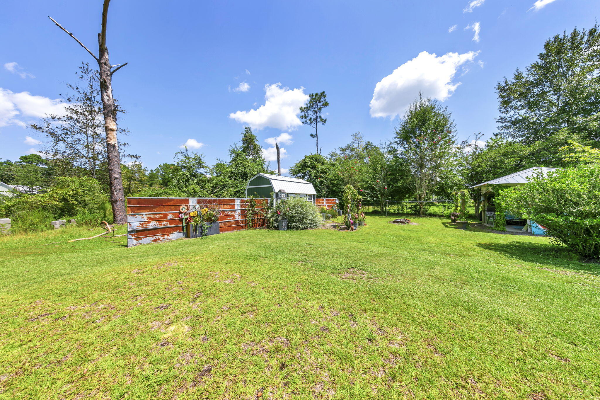 PARADISE UNREC - Residential