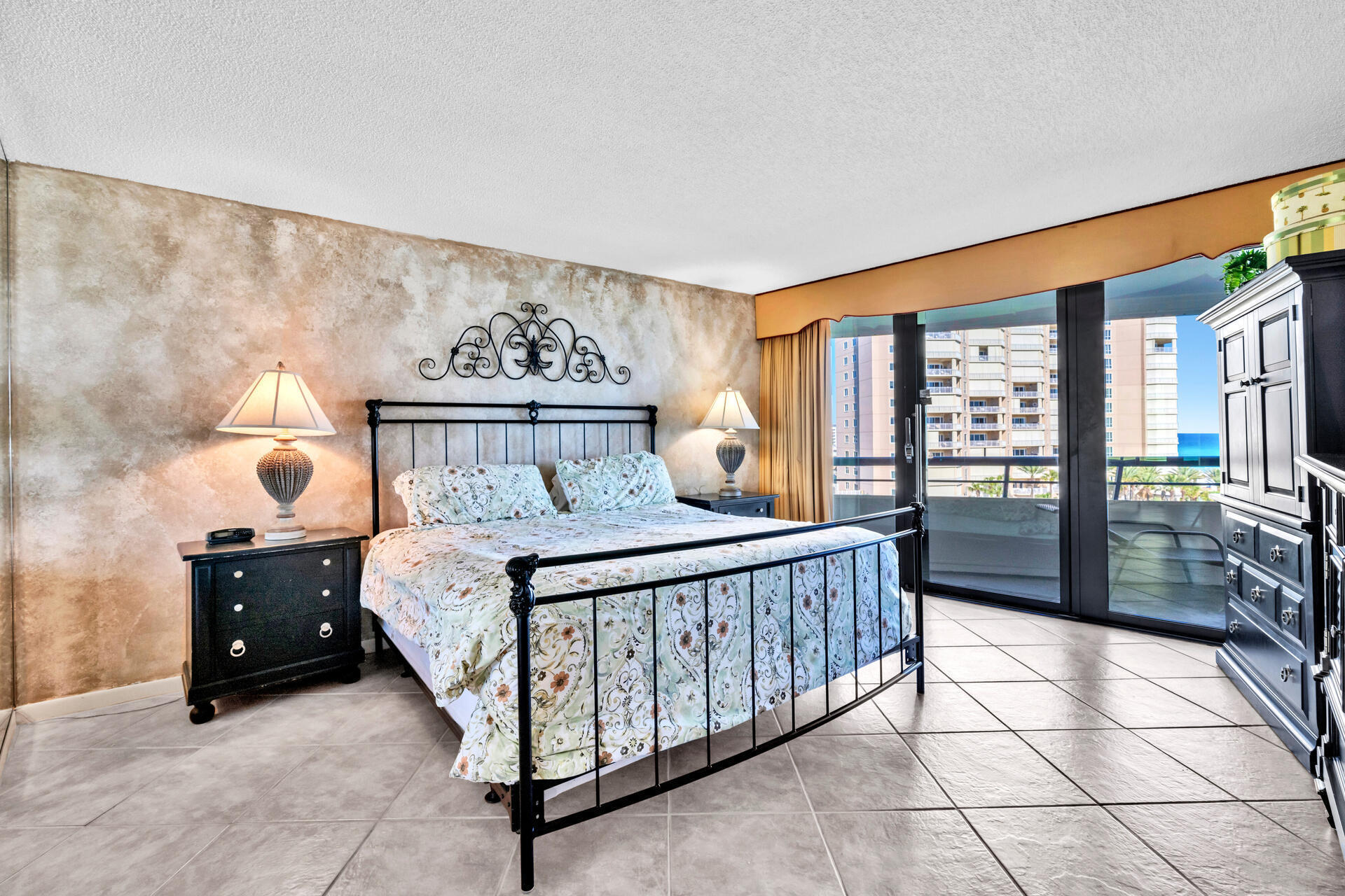 EDGEWATER BEACH CONDO PH 1 - Residential