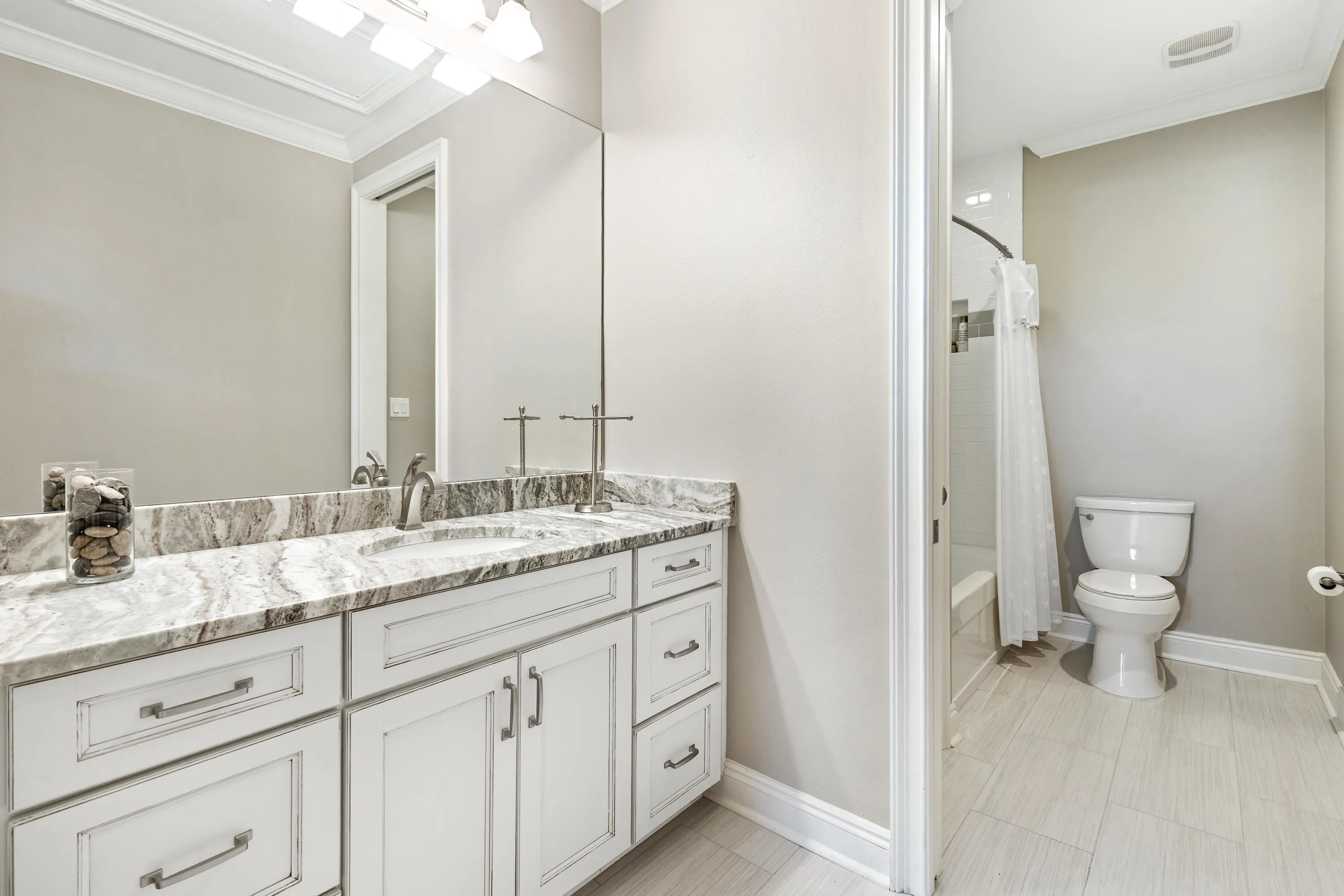 Santa Rosa Beach, Florida 32459, United States, 5 Bedrooms Bedrooms, ,5 BathroomsBathrooms,Residential,Active,240338