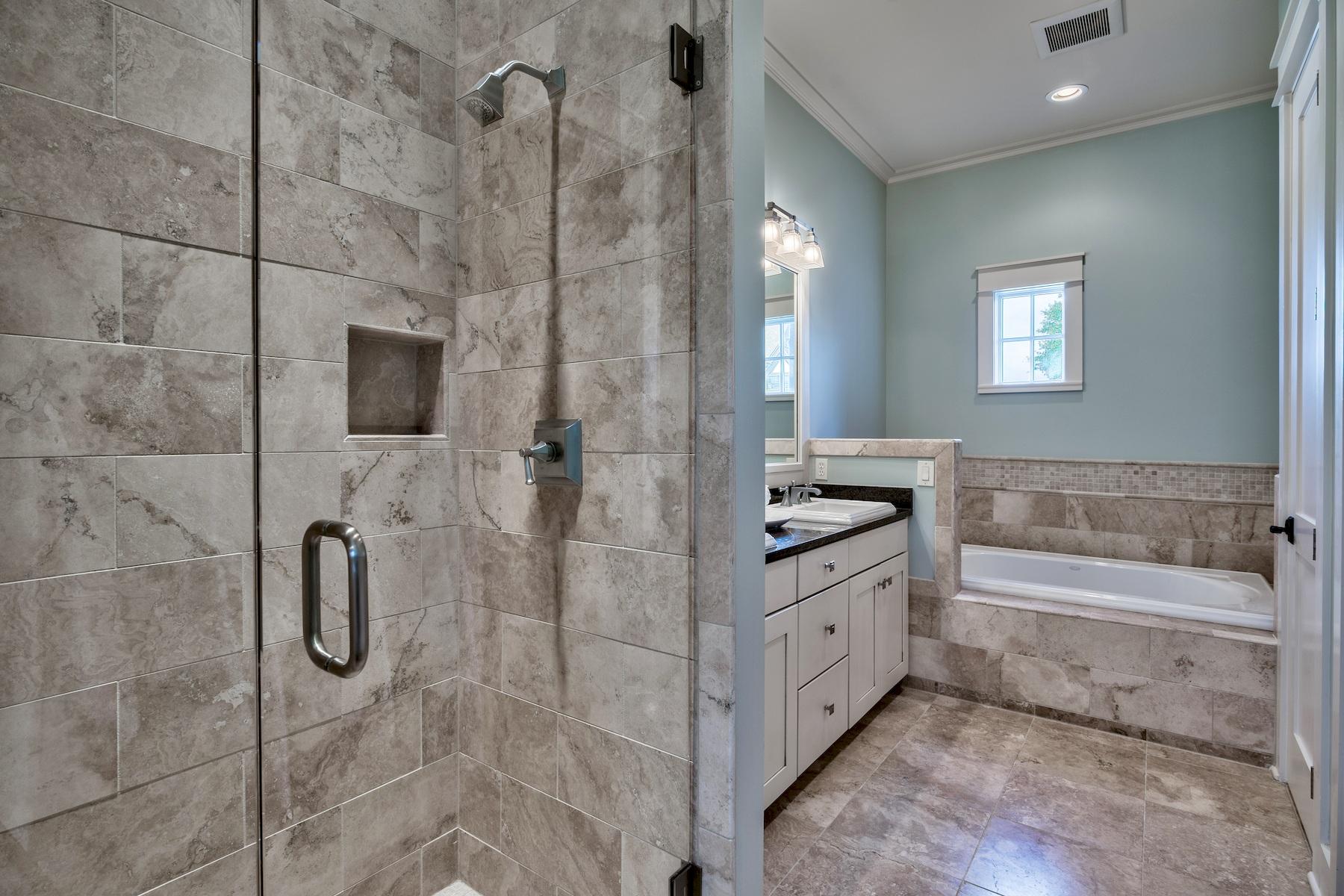 WILD HERON - THE COURTS - Residential