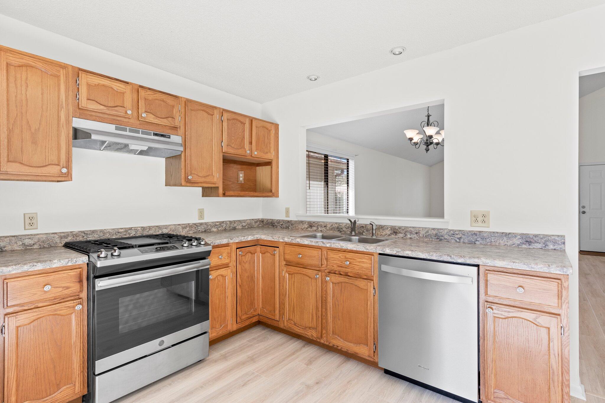 CEDAR RIDGE PH 8 - Residential