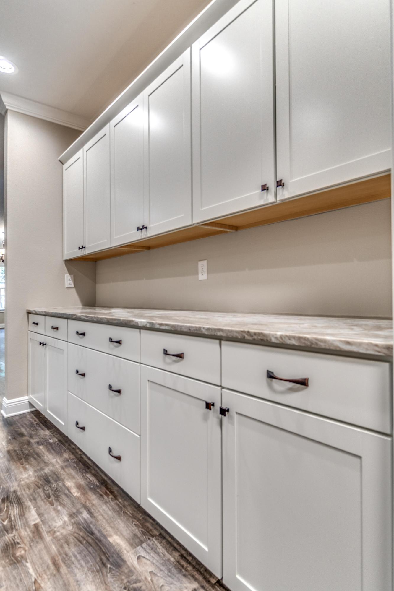 ELLIOTTS POINT - Residential