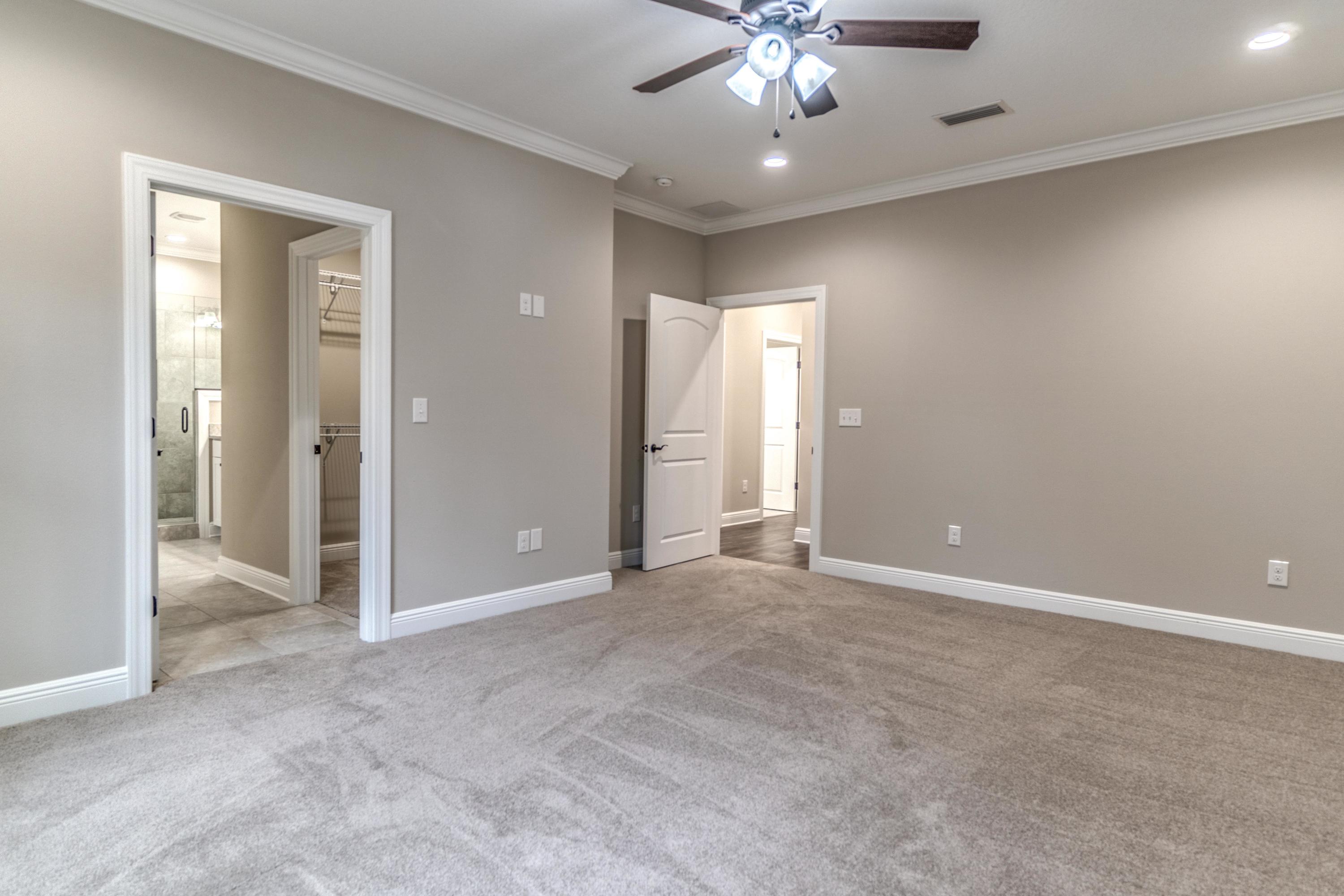 ELLIOTTS POINT - Residential