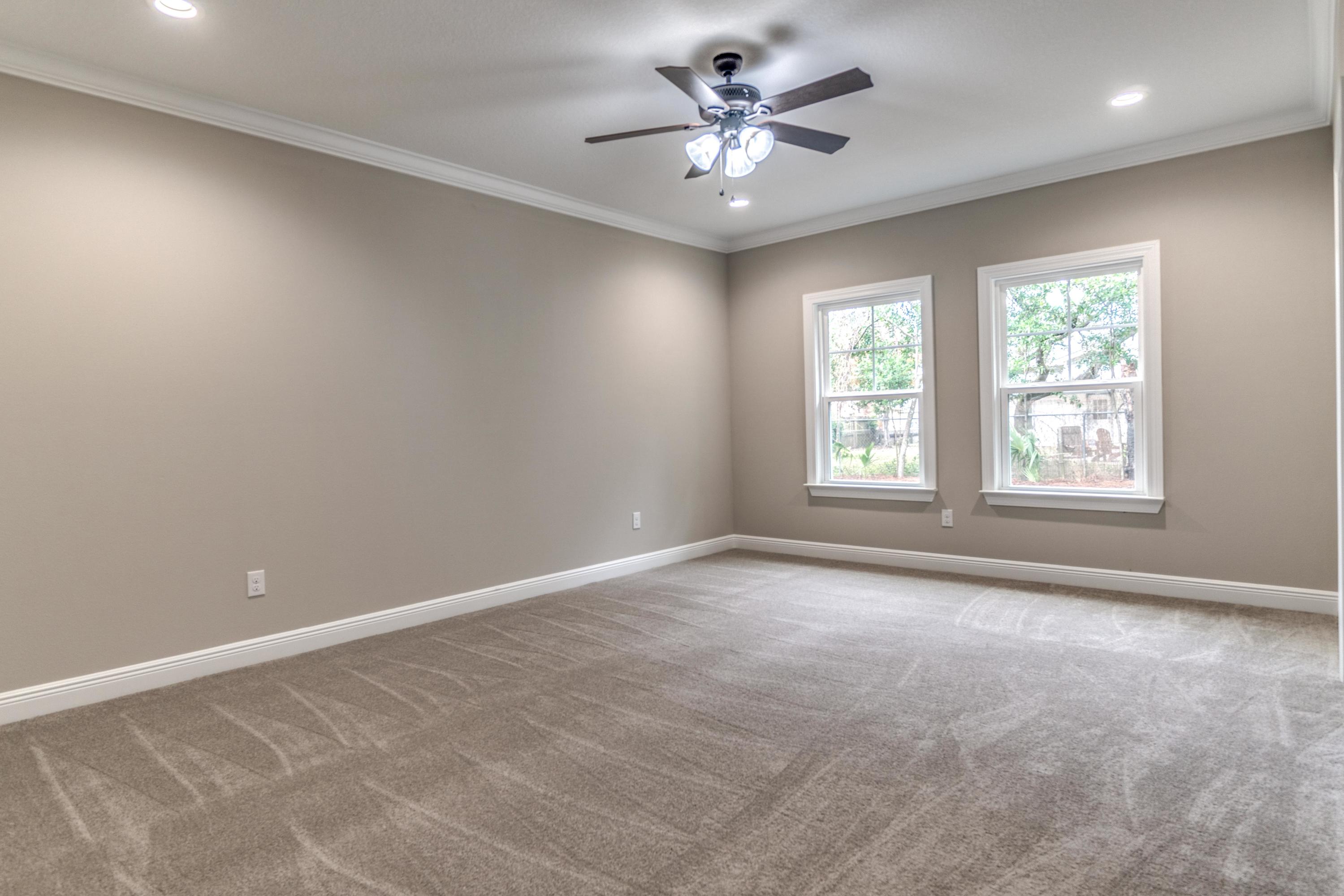 ELLIOTTS POINT - Residential