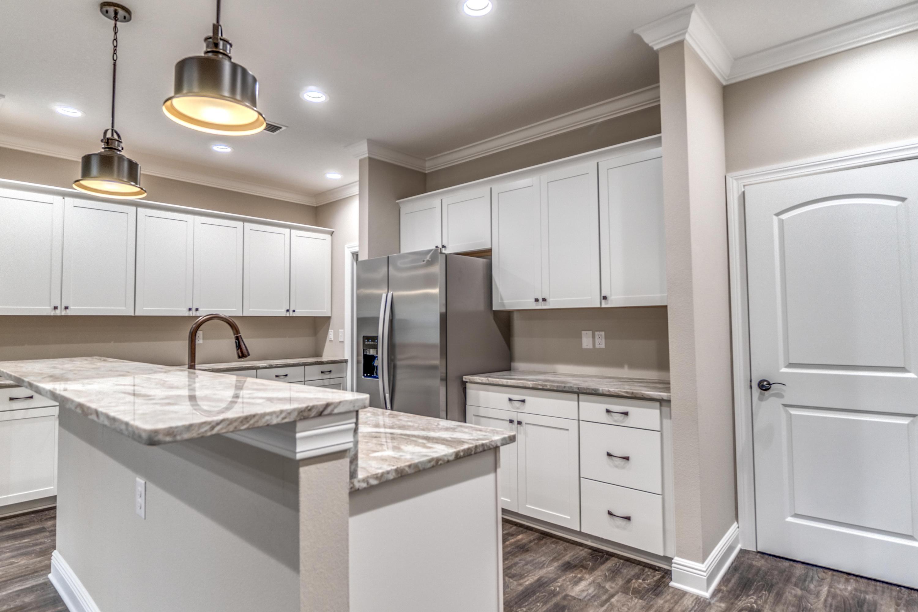 ELLIOTTS POINT - Residential