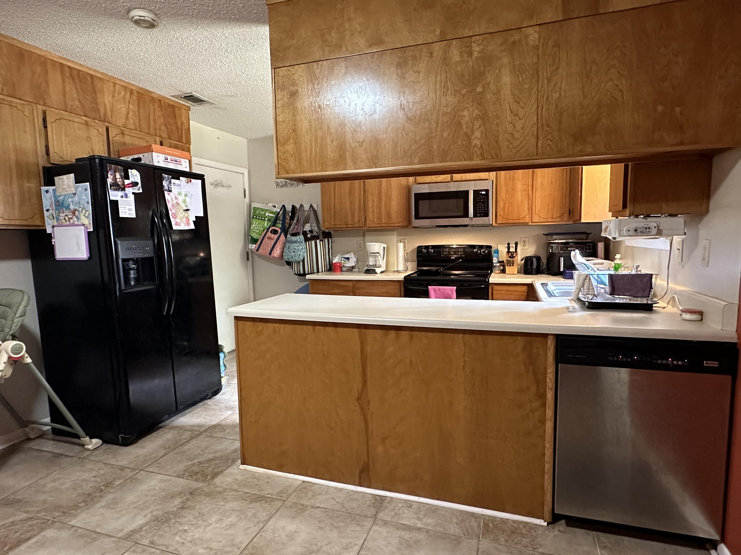 NORTH SUPERGROUP (221000.00) - Residential