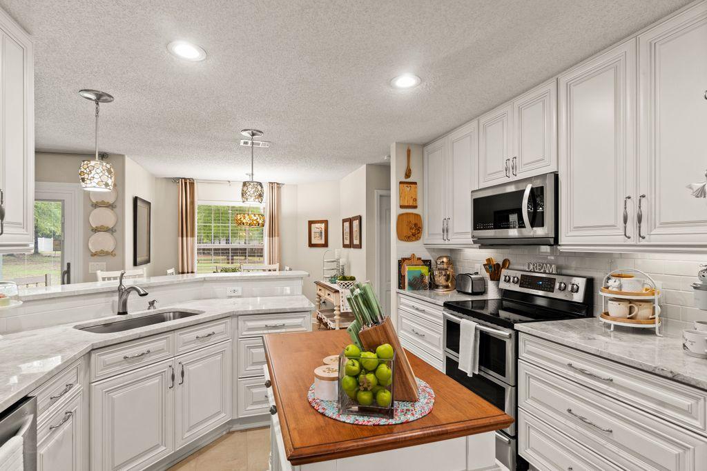 HIDDEN SPRINGS - Residential