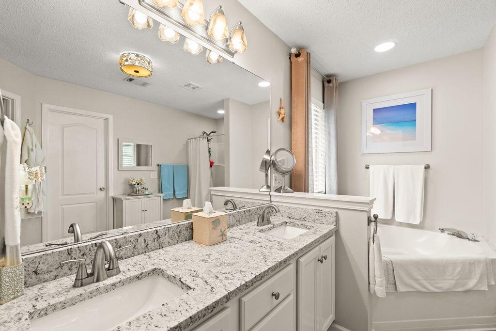 HIDDEN SPRINGS - Residential