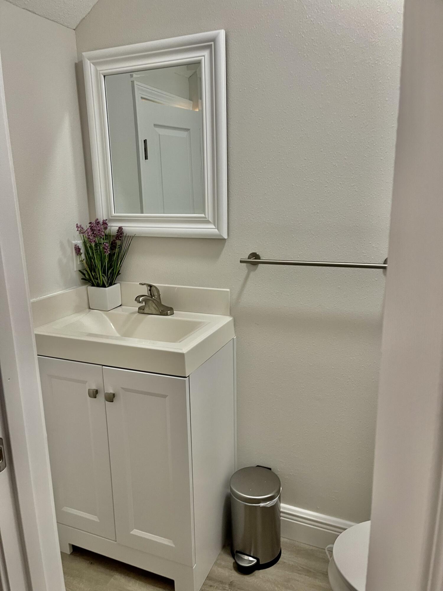 MONTAGE MANOR - Residential