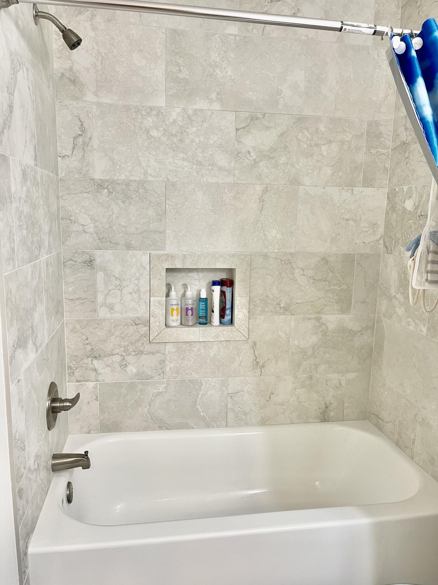 MONTAGE MANOR - Residential